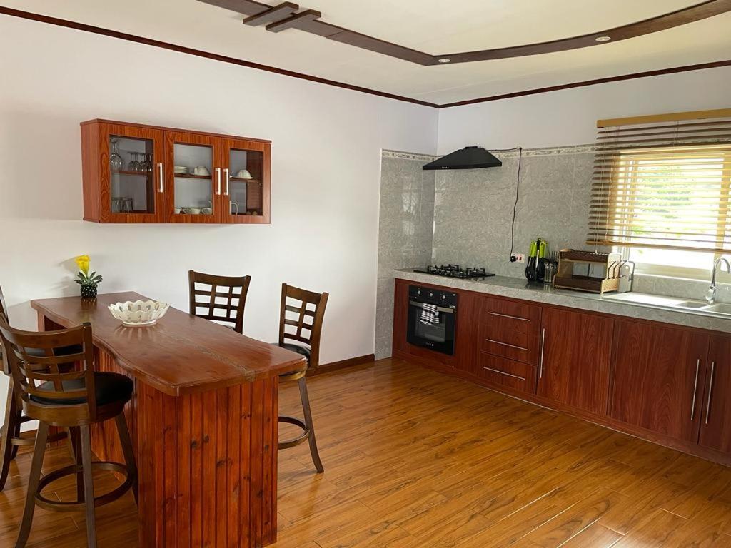 Mokara Holiday Apartment Anse Royale Eksteriør bilde