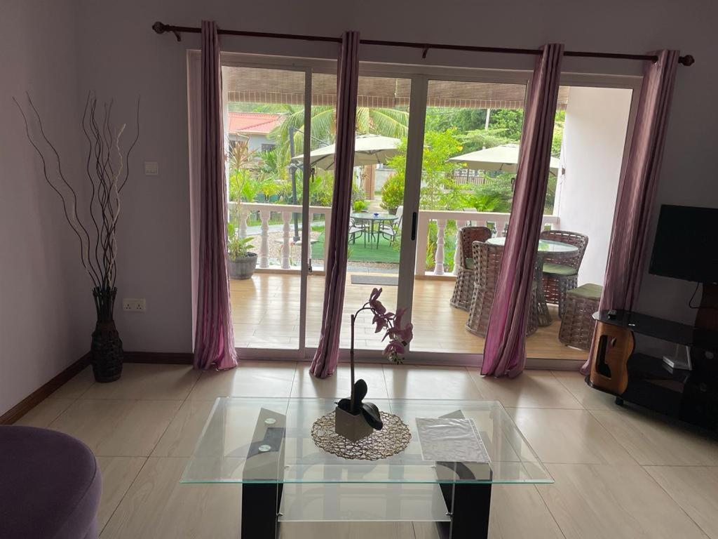 Mokara Holiday Apartment Anse Royale Eksteriør bilde