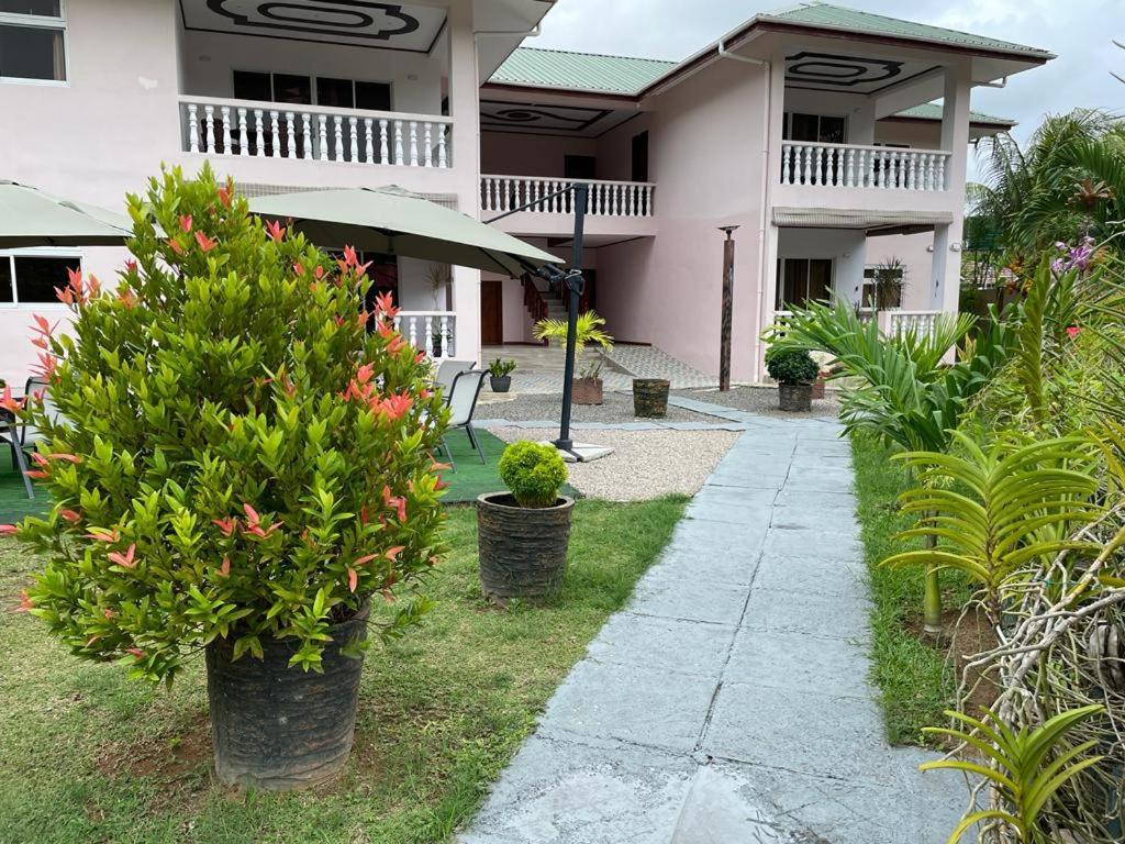 Mokara Holiday Apartment Anse Royale Eksteriør bilde